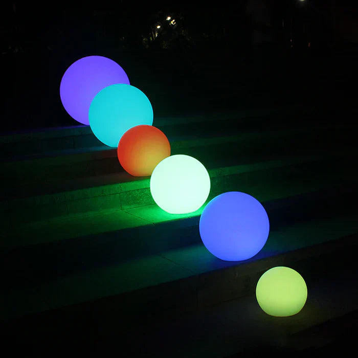 Luce da Giardino Esterna Moderna a Globo in PE LED Ricaricabile