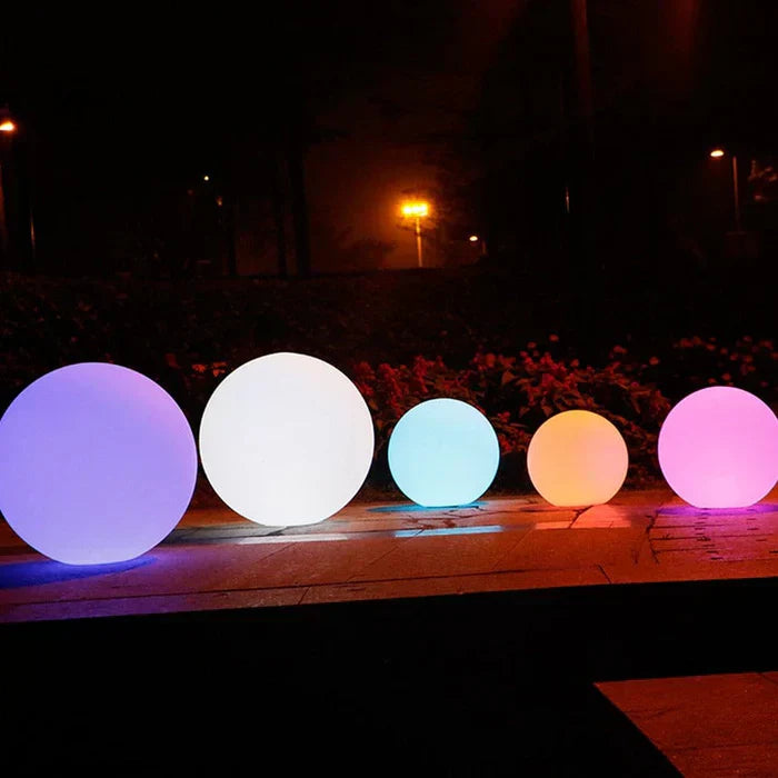 Luce da Giardino Esterna Moderna a Globo in PE LED Ricaricabile