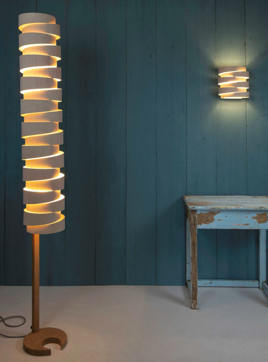 Lampada da Terra Stuart Lamble Wrap