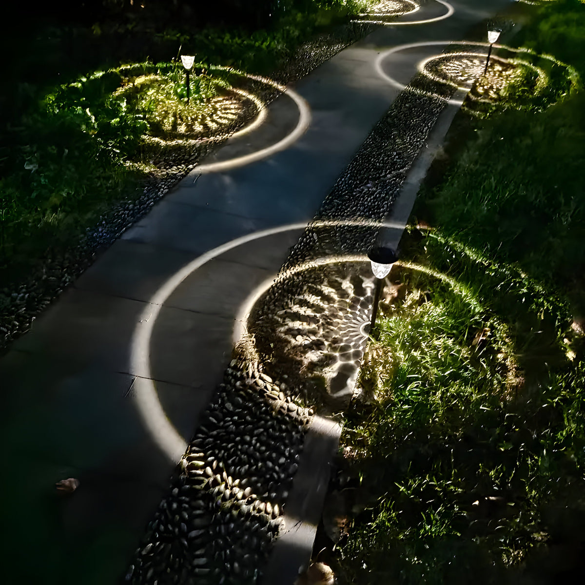 SunSphere Light - Set di 4 eleganti luci solari da giardino