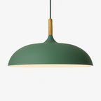 Sospensione in alluminio colorato e stelo in legno