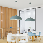 Sospensione in alluminio colorato e stelo in legno