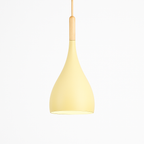Sospensione LED in metallo colorato e bastone in legno Nordic