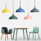 Sospensione LED in metallo colorato e bastone in legno Nordic