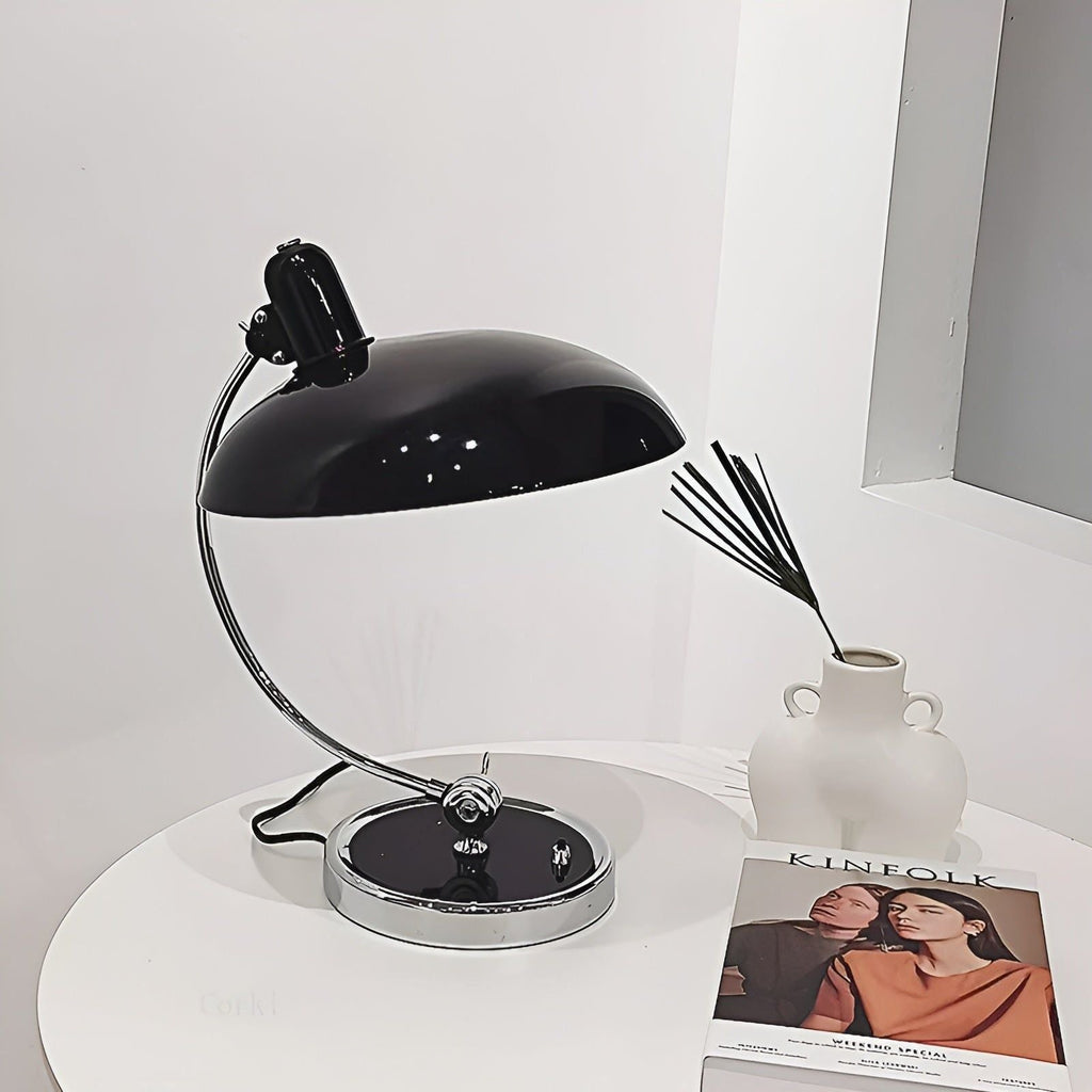Lampada da tavolo in stile scandinavo – Illuminazione minimalista e accogliente per la notte