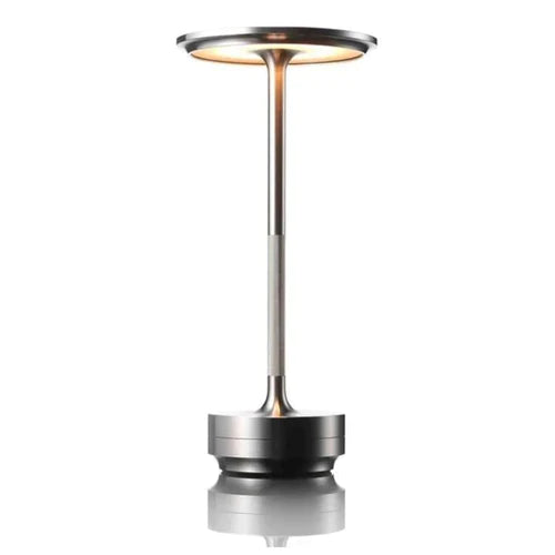 NordicaLight - Lampada da tavolo wireless per un'illuminazione elegante