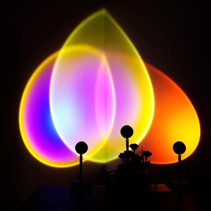Affascinante lampada da tavolo per un'atmosfera calda – Golden Hour