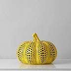 Collezione di Ornamenti ispirata a Kusama