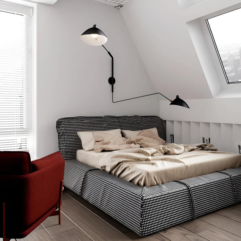 Applique con braccio snodato – Design elegante e senza tempo per camera da letto e ufficio