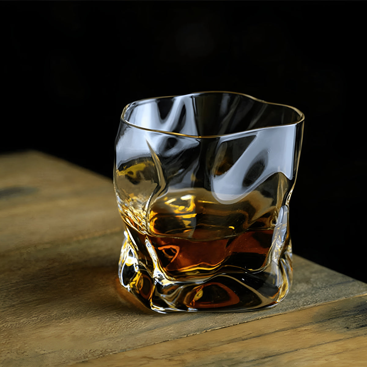Bicchiere da whisky in stile Edo Kiriko – Lavorato a mano con unico design a pieghe