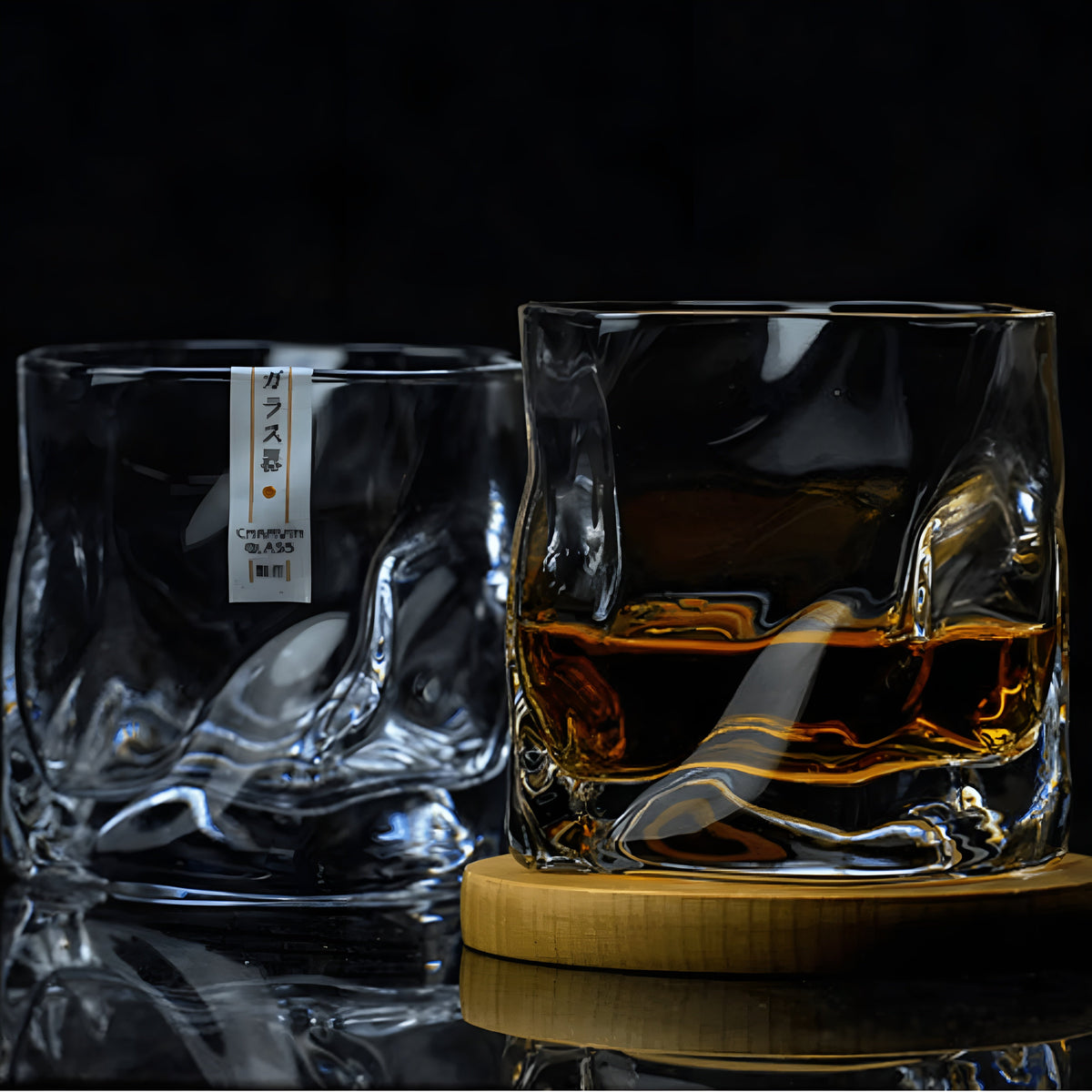Bicchiere da whisky in stile Edo Kiriko – Lavorato a mano con unico design a pieghe