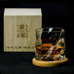 Bicchiere da whisky in stile Edo Kiriko – Lavorato a mano con unico design a pieghe