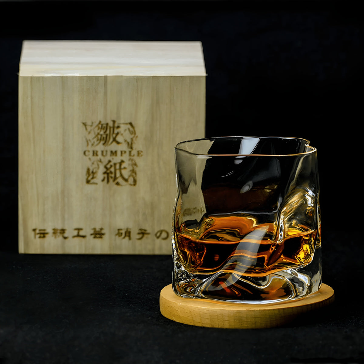 Bicchiere da whisky in stile Edo Kiriko – Lavorato a mano con unico design a pieghe